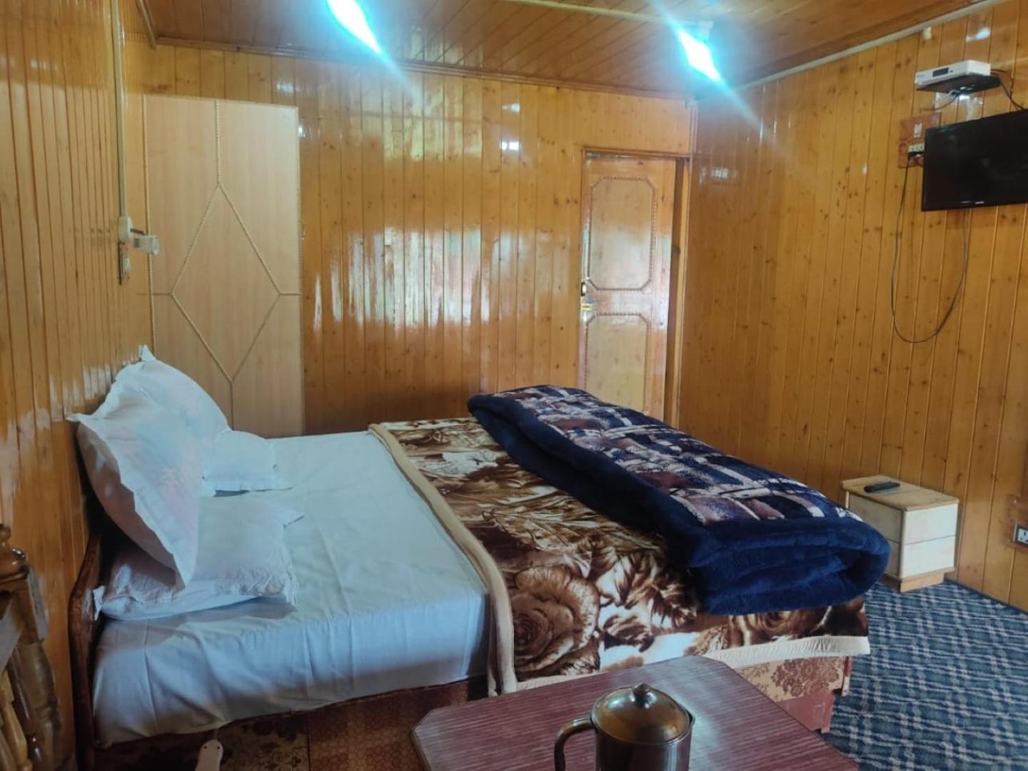 Roseland Cottage , Гульмарг Экстерьер фото