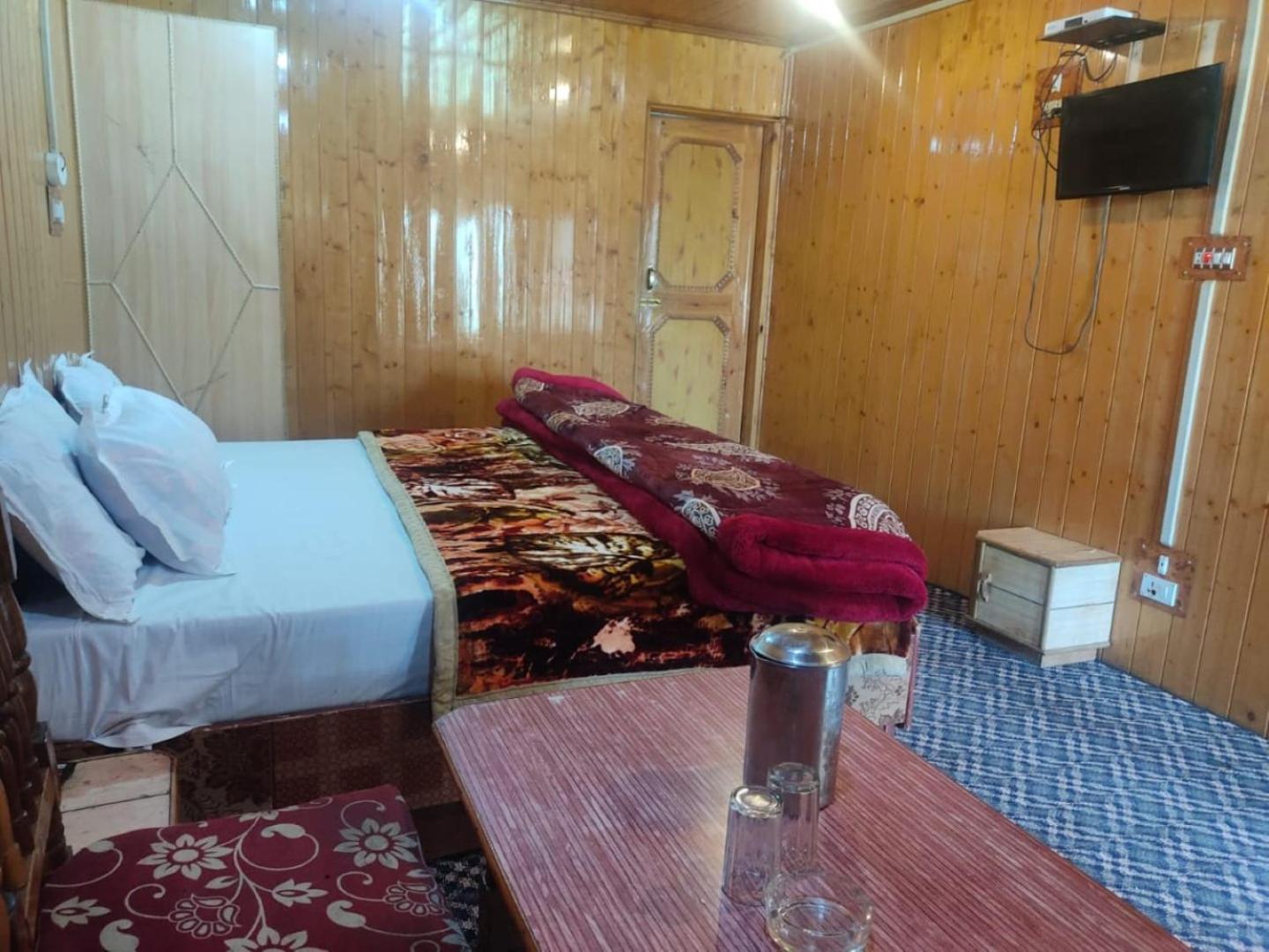 Roseland Cottage , Гульмарг Экстерьер фото